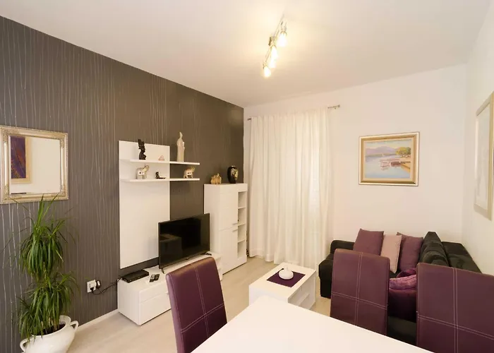 With Terrace And Sea View Apartament Dubrownik