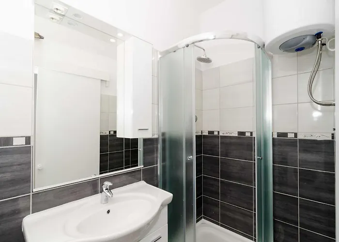 With Terrace And Sea View * 杜布罗夫尼克